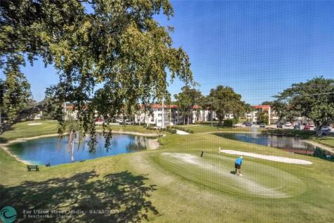 8980 S Hollybrook Boulevard Pembroke Pines FL 33025