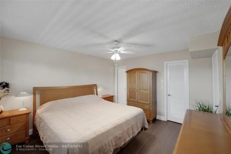 8980 S Hollybrook Boulevard Pembroke Pines FL 33025