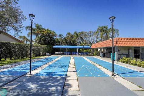 8980 S Hollybrook Boulevard Pembroke Pines FL 33025