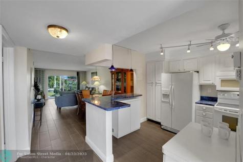 8980 S Hollybrook Boulevard Pembroke Pines FL 33025