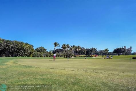 8980 S Hollybrook Boulevard Pembroke Pines FL 33025