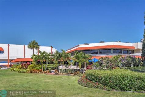 8980 S Hollybrook Boulevard Pembroke Pines FL 33025
