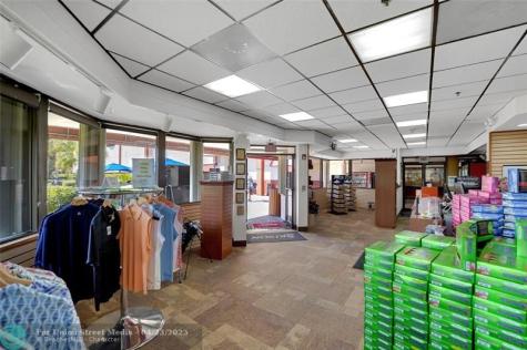 8980 S Hollybrook Boulevard Pembroke Pines FL 33025