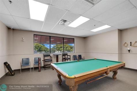 8980 S Hollybrook Boulevard Pembroke Pines FL 33025