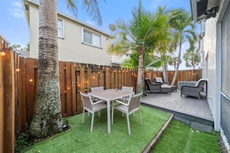 9548 N Vermosa Lane Tamarac FL 33321