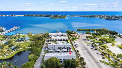 630 NE 20th Lane Boynton Beach FL 33435