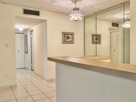 9988 N Belfort Circle Tamarac FL 33321