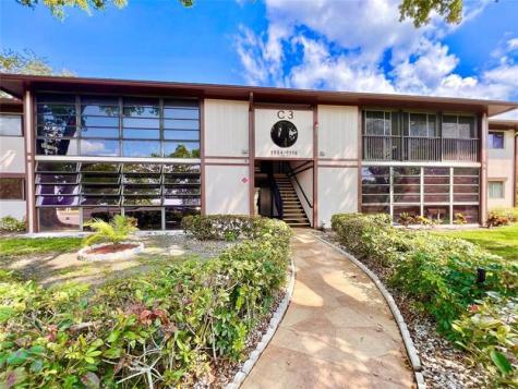 9988 N Belfort Circle Tamarac FL 33321