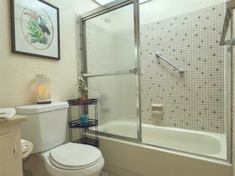 9988 N Belfort Circle Tamarac FL 33321