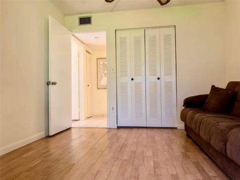 9988 N Belfort Circle Tamarac FL 33321