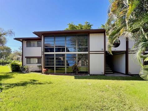 9988 N Belfort Circle Tamarac FL 33321