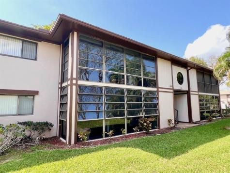 9988 N Belfort Circle Tamarac FL 33321