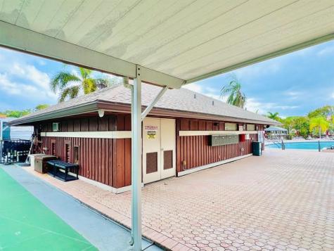 9988 N Belfort Circle Tamarac FL 33321