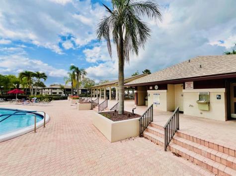 9988 N Belfort Circle Tamarac FL 33321