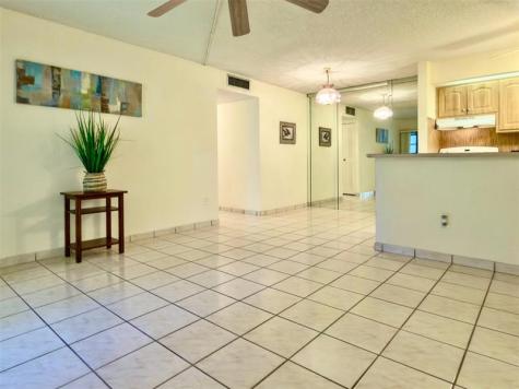 9988 N Belfort Circle Tamarac FL 33321