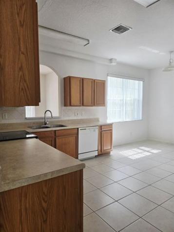 10589 NW 56th Place Coral Springs FL 33076