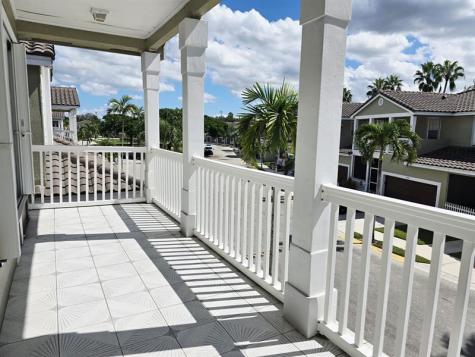 10589 NW 56th Place Coral Springs FL 33076