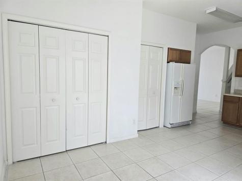 10589 NW 56th Place Coral Springs FL 33076