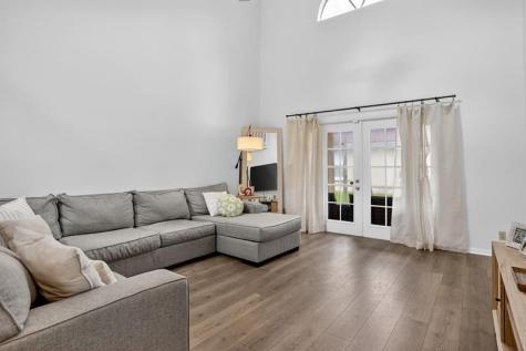 11461 Lakeview Drive Coral Springs FL 33071