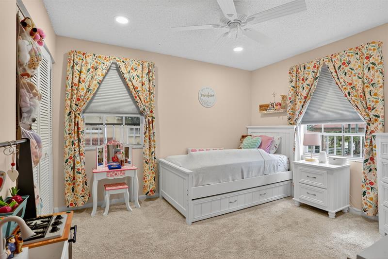 11461 Lakeview Drive Coral Springs FL 33071