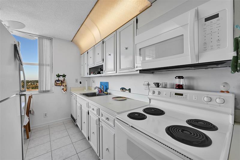 2639 N Riverside Drive Pompano Beach FL 33062