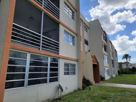 2401 NW 41st Avenue Lauderhill FL 33313