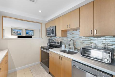 9470 Live Oak Place Davie FL 33324