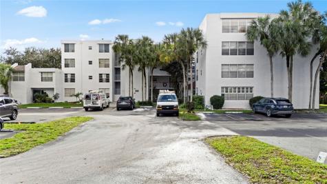 9470 Live Oak Place Davie FL 33324