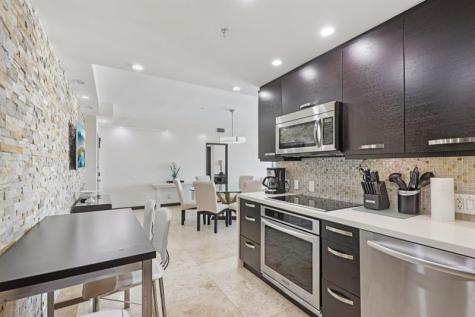5601 Collins Avenue Miami Beach FL 33140