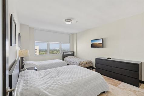 5601 Collins Avenue Miami Beach FL 33140