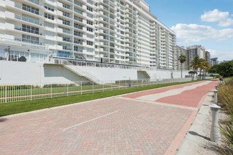 5601 Collins Avenue Miami Beach FL 33140