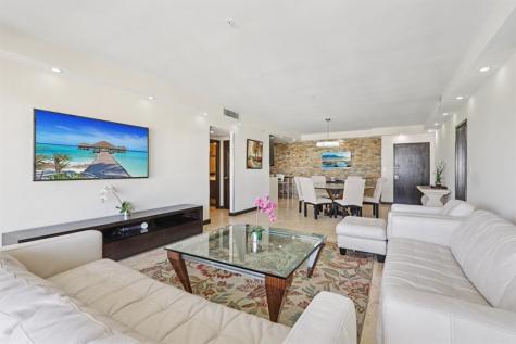 5601 Collins Avenue Miami Beach FL 33140