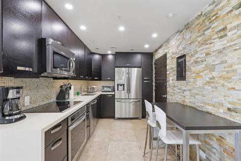 5601 Collins Avenue Miami Beach FL 33140