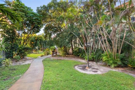 811 W Oakland Park Boulevard Oakland Park FL 33311