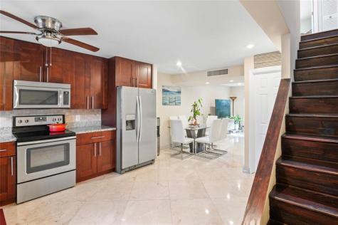 811 W Oakland Park Boulevard Oakland Park FL 33311