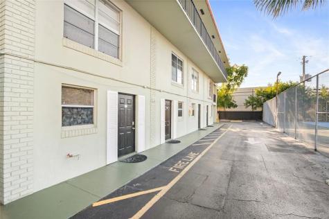 811 W Oakland Park Boulevard Oakland Park FL 33311
