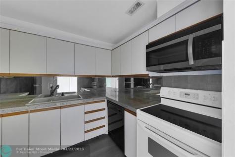 6371 Bay Club Drive Fort Lauderdale FL 33308