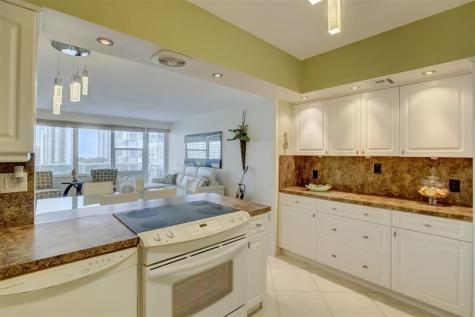 3300 NE 36th Street Fort Lauderdale FL 33308