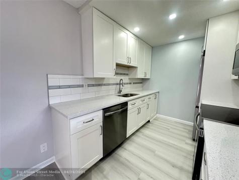 2048 Newport N Deerfield Beach FL 33442