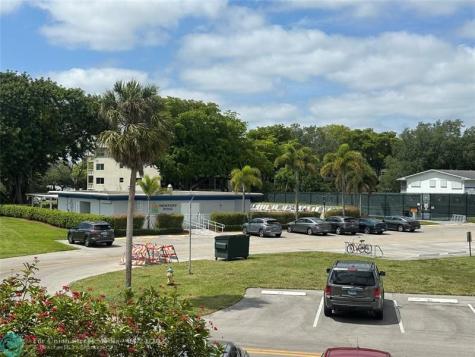 2048 Newport N Deerfield Beach FL 33442