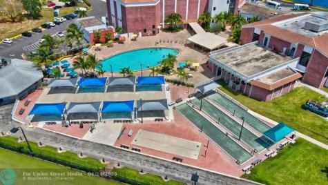 2048 Newport N Deerfield Beach FL 33442