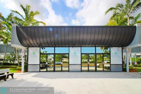 2048 Newport N Deerfield Beach FL 33442