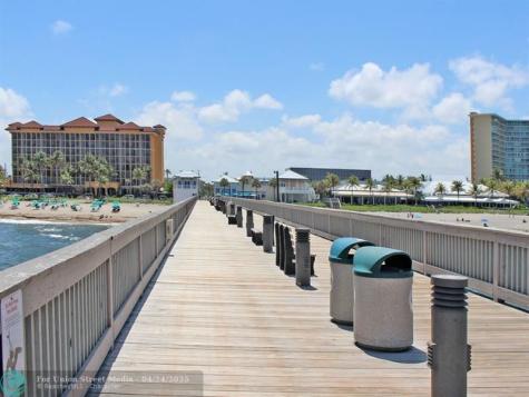 2048 Newport N Deerfield Beach FL 33442