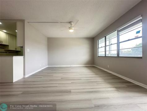 2048 Newport N Deerfield Beach FL 33442
