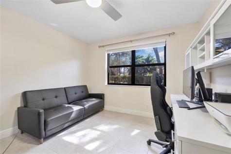 3406 Emerald Oaks Drive Hollywood FL 33021
