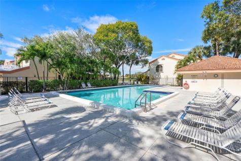 3406 Emerald Oaks Drive Hollywood FL 33021