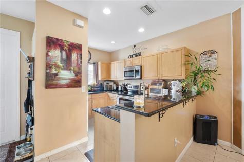 5788 NW 48th Avenue Coconut Creek FL 33073
