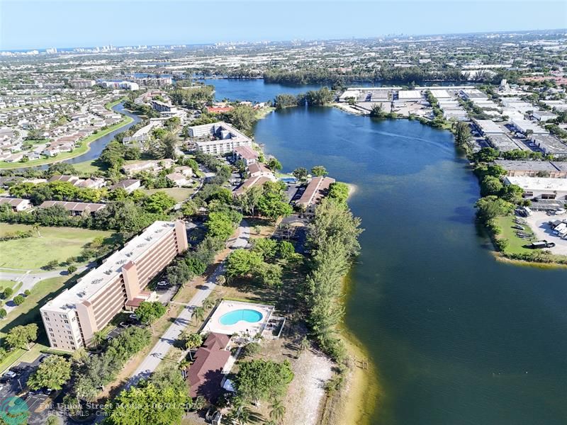 4550 NW 18th Avenue Deerfield Beach FL 33064