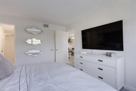2601 NE 14th Street Causeway Pompano Beach FL 33062