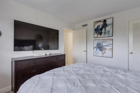 2601 NE 14th Street Causeway Pompano Beach FL 33062